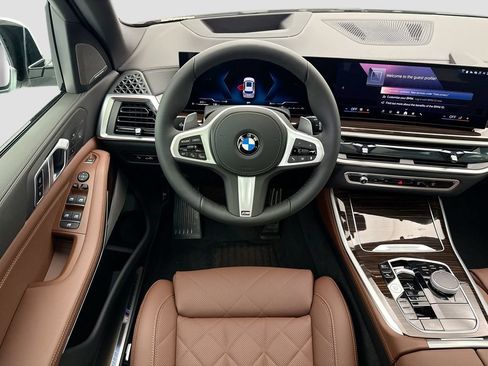 New 2026 BMW X5 xDrive40i w/ M Sport Package AWD/4WD image 10