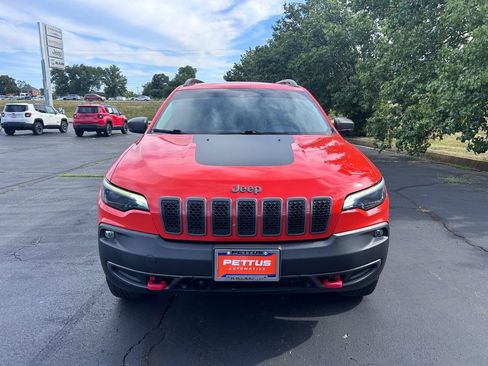 Used 2021 Jeep Cherokee Trailhawk w/ Comfort/Convenience Group image 9