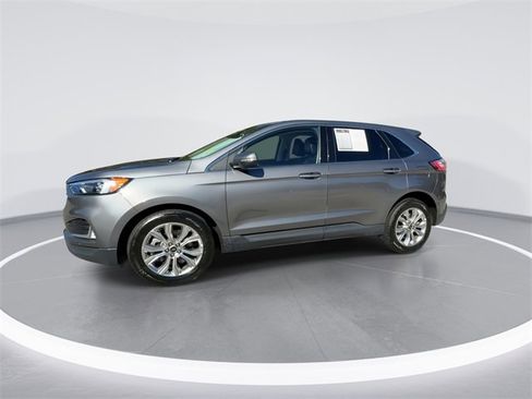 Used 2024 Ford Edge Titanium image 5
