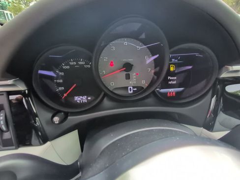 Used 2021 Porsche Macan S AWD/4WD image 21