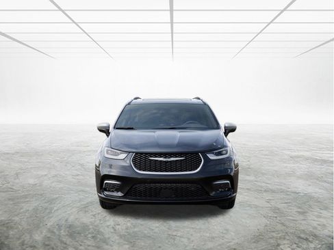 New 2026 Chrysler Pacifica Pinnacle image 6