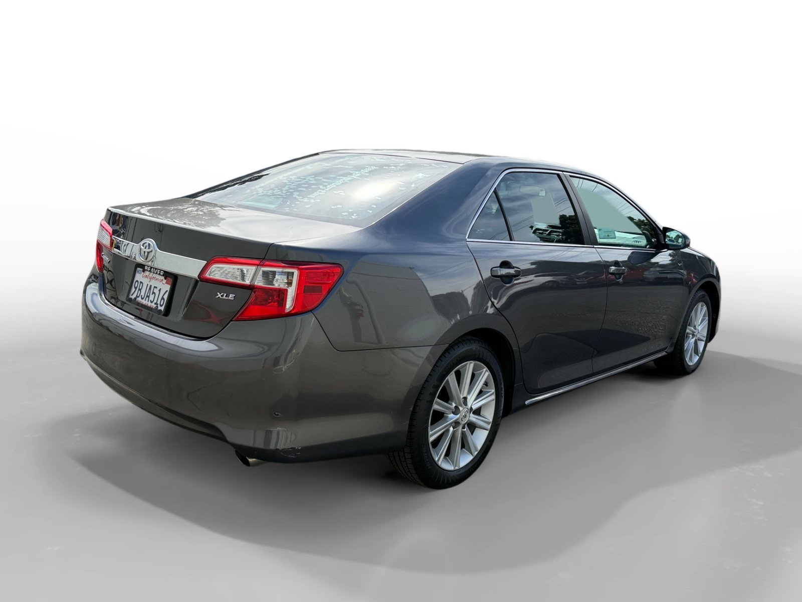 Used 2012 Toyota Camry XLE w/ Convenience Pkg FWD image 5
