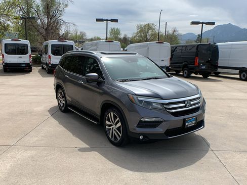 Used 2016 Honda Pilot Touring image 7