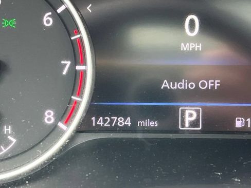 Used 2022 Nissan Sentra SR w/ SR Premium Package FWD image 40