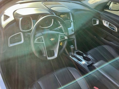 Used 2017 Chevrolet Equinox Premier w/ Enhanced Convenience Package image 36