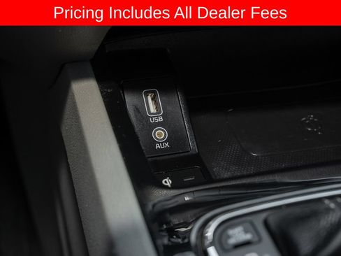 Used 2021 Kia Sedona SX FWD image 17
