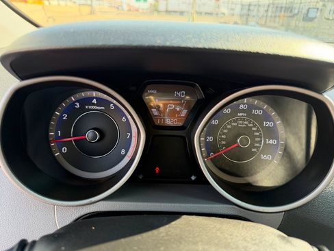 Used 2016 Hyundai Elantra SE w/ Option Group 02 FWD image 17