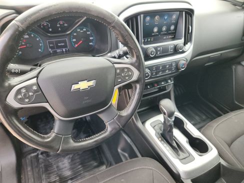 Used 2022 Chevrolet Colorado LT w/ Fleet Safety Package RWD image 27