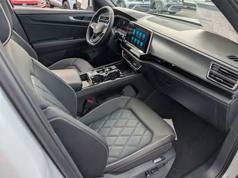 New 2026 Volkswagen Atlas Cross Sport SEL Premium R-Line image 22