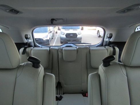 Used 2019 Subaru Ascent Limited w/ Popular Package #2 image 37