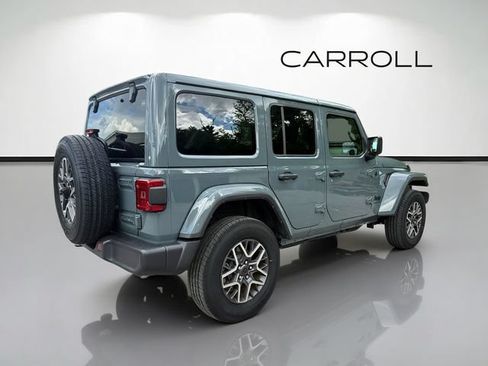 Used 2026 Jeep Wrangler Unlimited Sahara AWD/4WD image 3