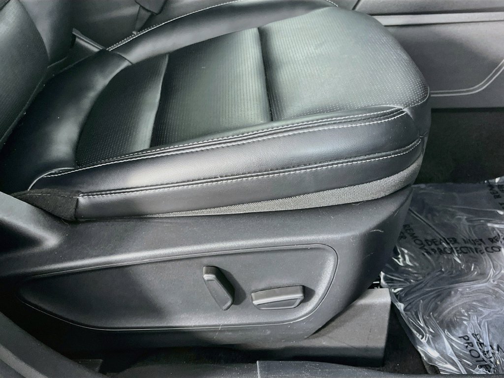 Used 2024 Ford Escape Platinum FWD image 31