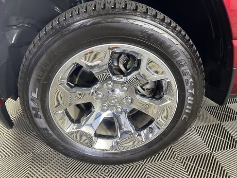 Used 2020 RAM 1500 Big Horn AWD/4WD image 30