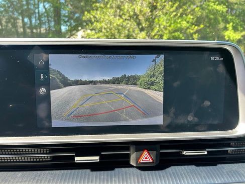 Used 2024 Hyundai Ioniq 6 SE RWD image 12
