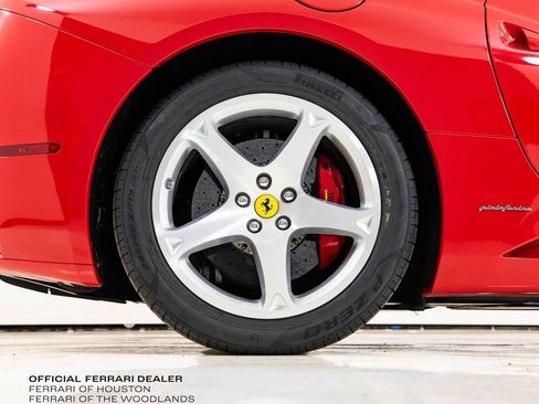 Used 2010 Ferrari California RWD image 22