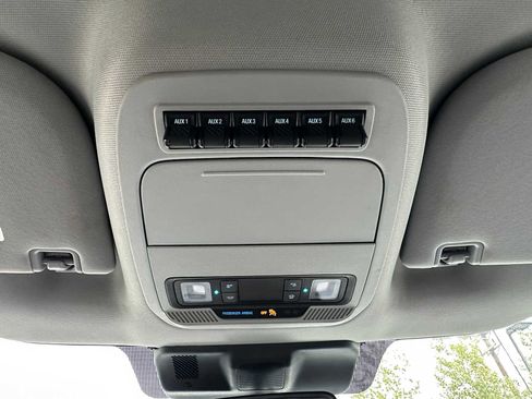 Used 2023 Ford F350 XLT w/ FX4 Off-Road Package image 31