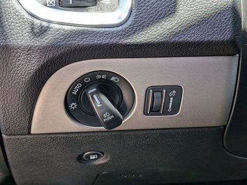 Used 2019 Dodge Durango SXT AWD/4WD image 14
