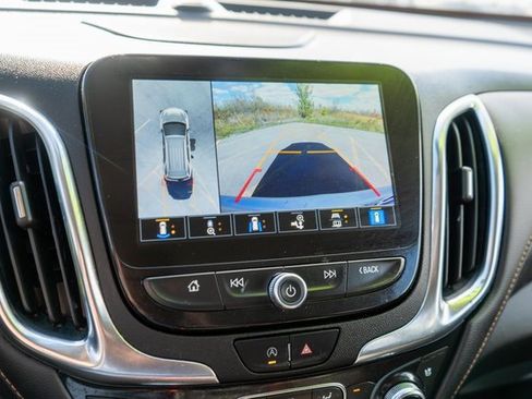Used 2022 Chevrolet Equinox Premier image 25