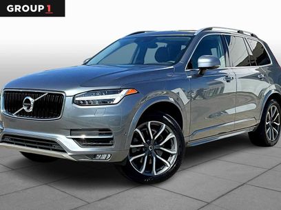 Used 2018 Volvo XC90 T5 Momentum w/ Convenience Package