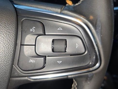 Used 2020 Buick Encore GX Select image 17