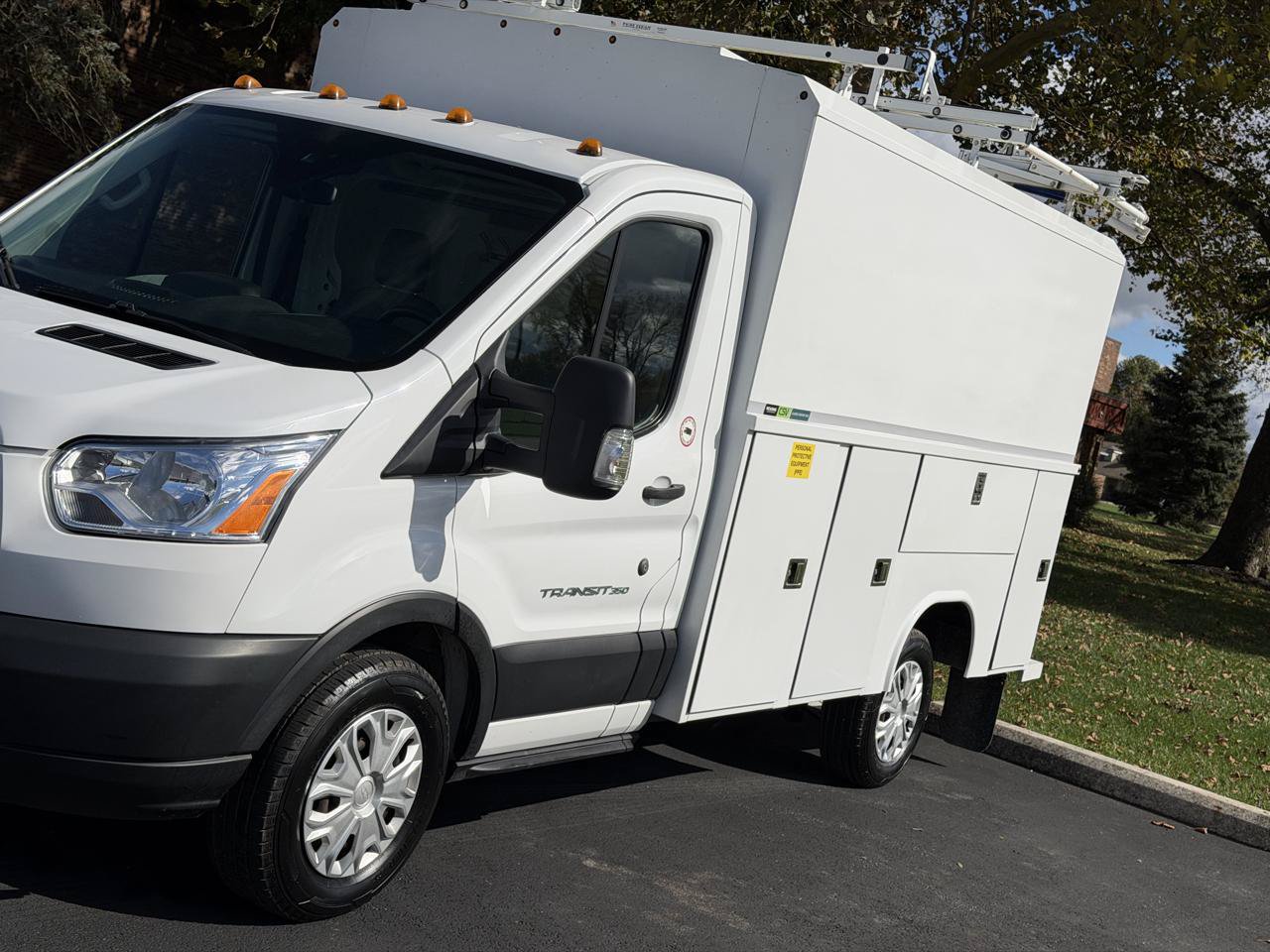 Used 2019 Ford Transit 350 138 RWD image 11