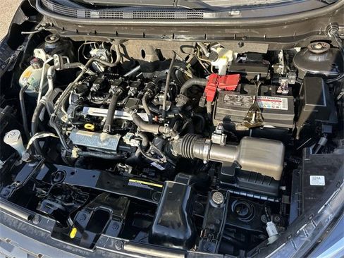 Used 2021 Nissan Kicks SV image 28