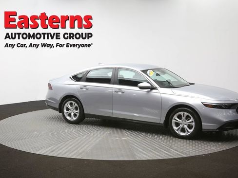 Used 2025 Honda Accord LX image 39