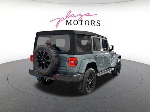 Used 2024 Jeep Wrangler Unlimited Sahara w/ Technology Group AWD/4WD image 4