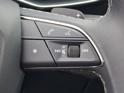 Used 2025 Audi Q7 2.0T Premium w/ Convenience Plus Package image 18