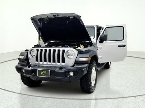 Used 2019 Jeep Wrangler Unlimited Sport S AWD/4WD image 19