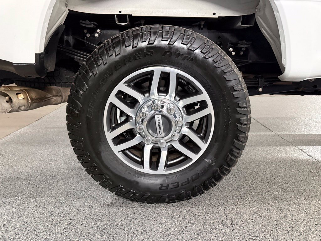 Used 2019 Ford F350 Lariat w/ Lariat Ultimate Package AWD/4WD image 9