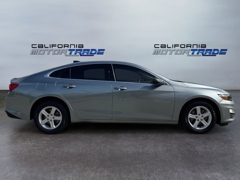 Used 2023 Chevrolet Malibu LS image 4