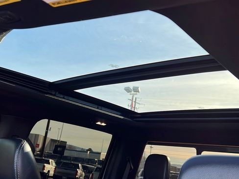 Used 2022 Ford F350 Lariat w/ Black Appearance Package image 29