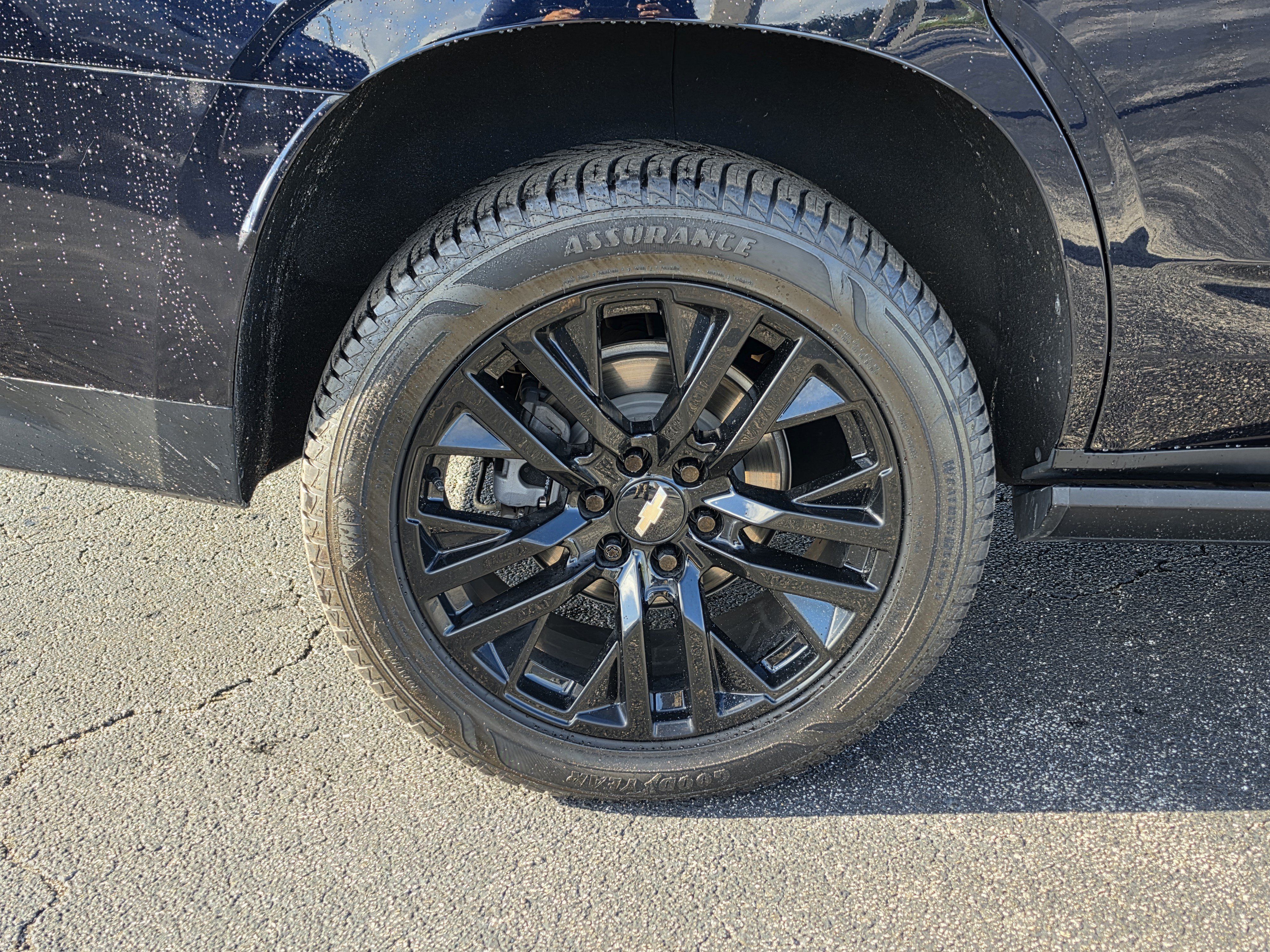 Certified 2022 Chevrolet Tahoe High Country w/ Premium Package AWD/4WD image 5