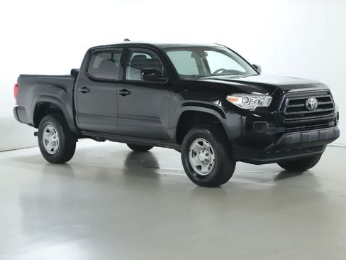 Certified 2023 Toyota Tacoma SR AWD/4WD image 9