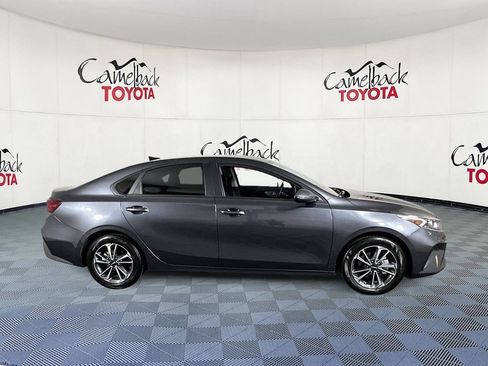 Used 2024 Kia Forte LXS w/ LXS Technology Package FWD image 8