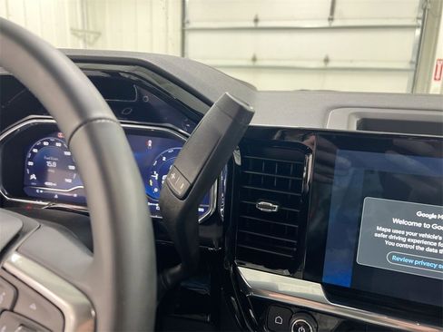 Used 2025 Chevrolet Silverado 1500 LT image 17