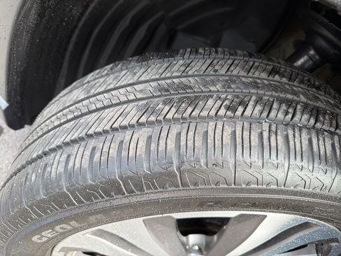 Used 2022 Subaru Ascent Limited w/ Technology Package image 14