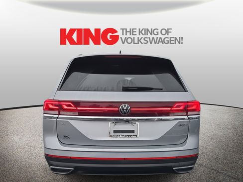 Certified 2025 Volkswagen Atlas SE image 6