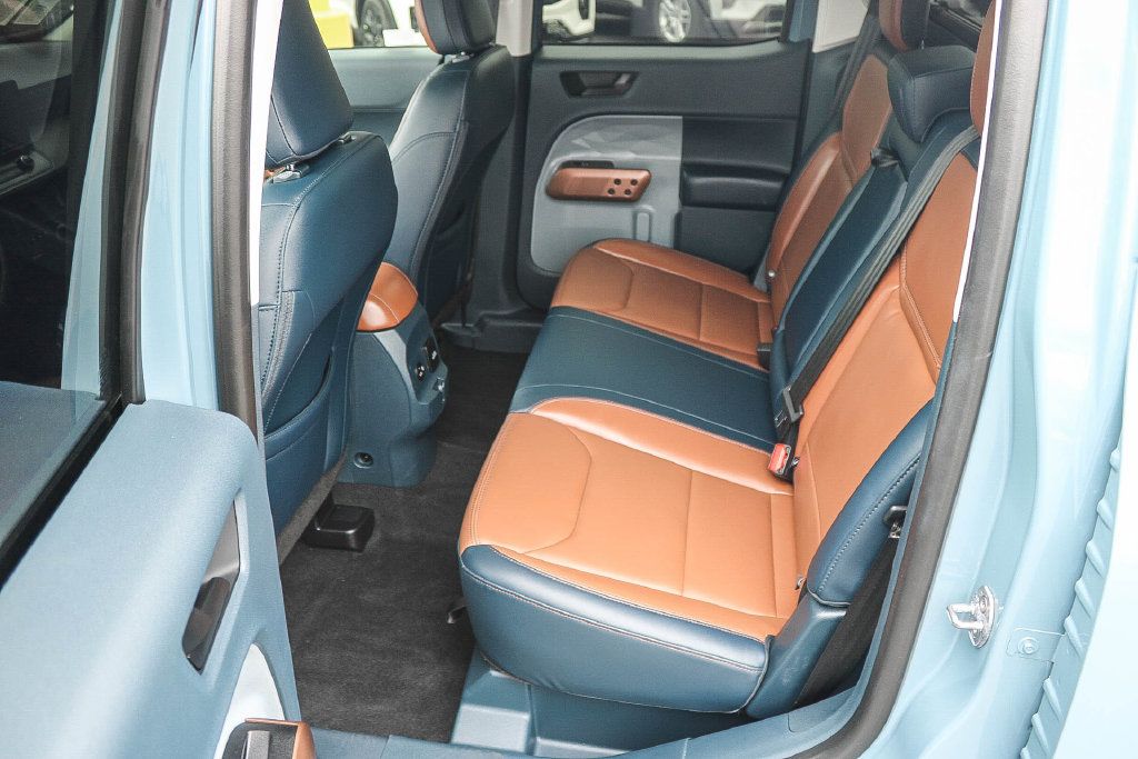 Used 2022 Ford Maverick Lariat w/ Lariat Luxury Package FWD image 21