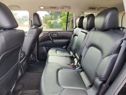 Used 2021 Nissan Armada SV image 9