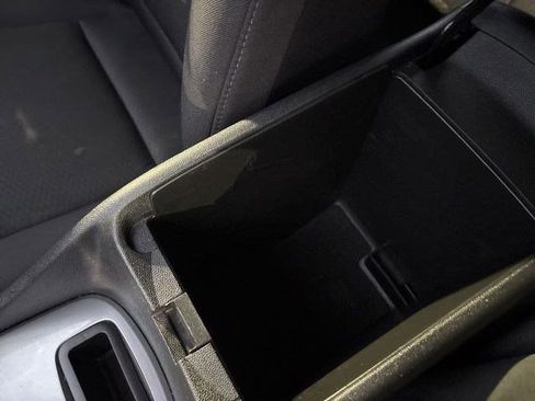 Used 2024 Chevrolet Malibu LT image 28