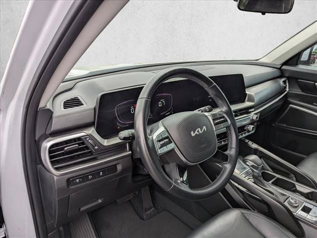Used 2024 Kia Telluride S w/ S Sunroof Package FWD image 12