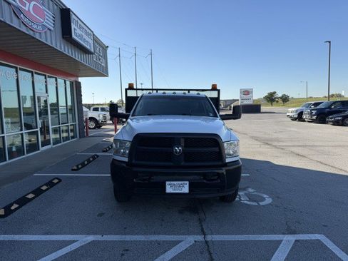 Used 2018 RAM 3500 Tradesman w/ Ambulance Prep Group image 10