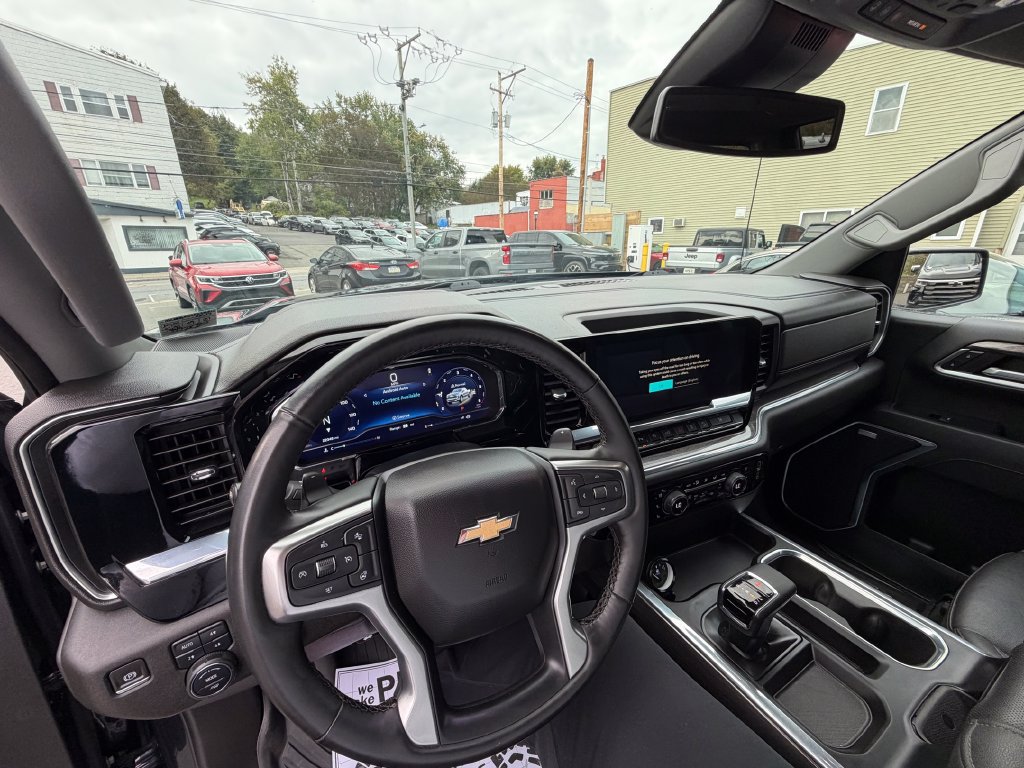Used 2023 Chevrolet Silverado 1500 LTZ AWD/4WD image 23