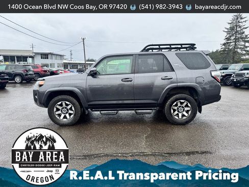 Used 2021 Toyota 4Runner TRD Off-Road image 3