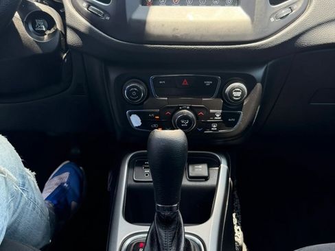 Used 2019 Jeep Compass Sport FWD image 18