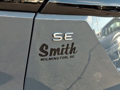 Certified 2025 Volkswagen Atlas Peak Edition SE image 32