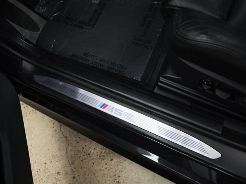Used 2008 BMW M5 image 76