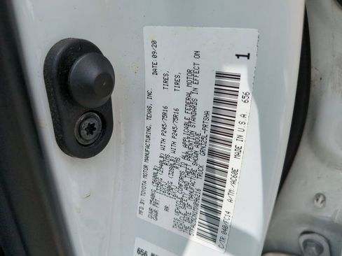 Used 2021 Toyota Tacoma SR5 RWD image 34